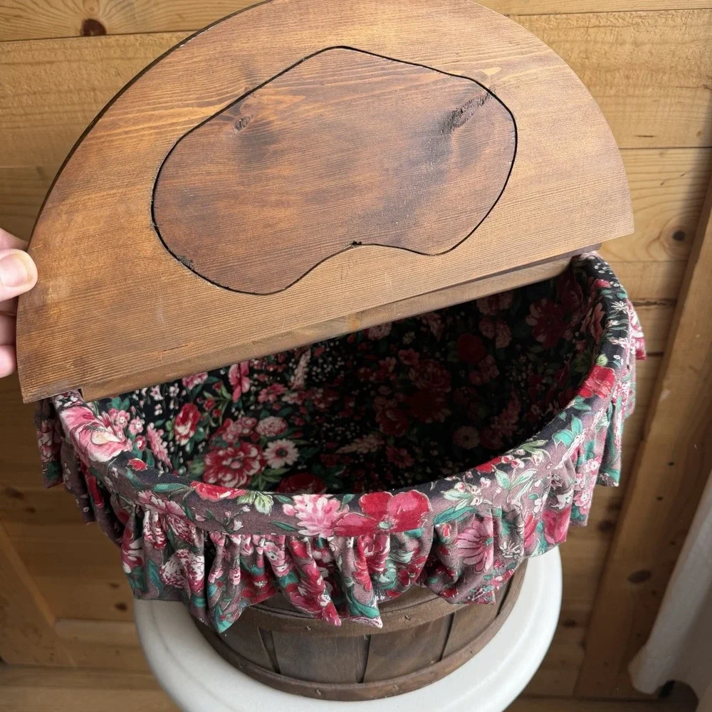 Vtg Half Bushel Floral Wooden Heart Lidded Basket Sewing Picnic Cottage Granny